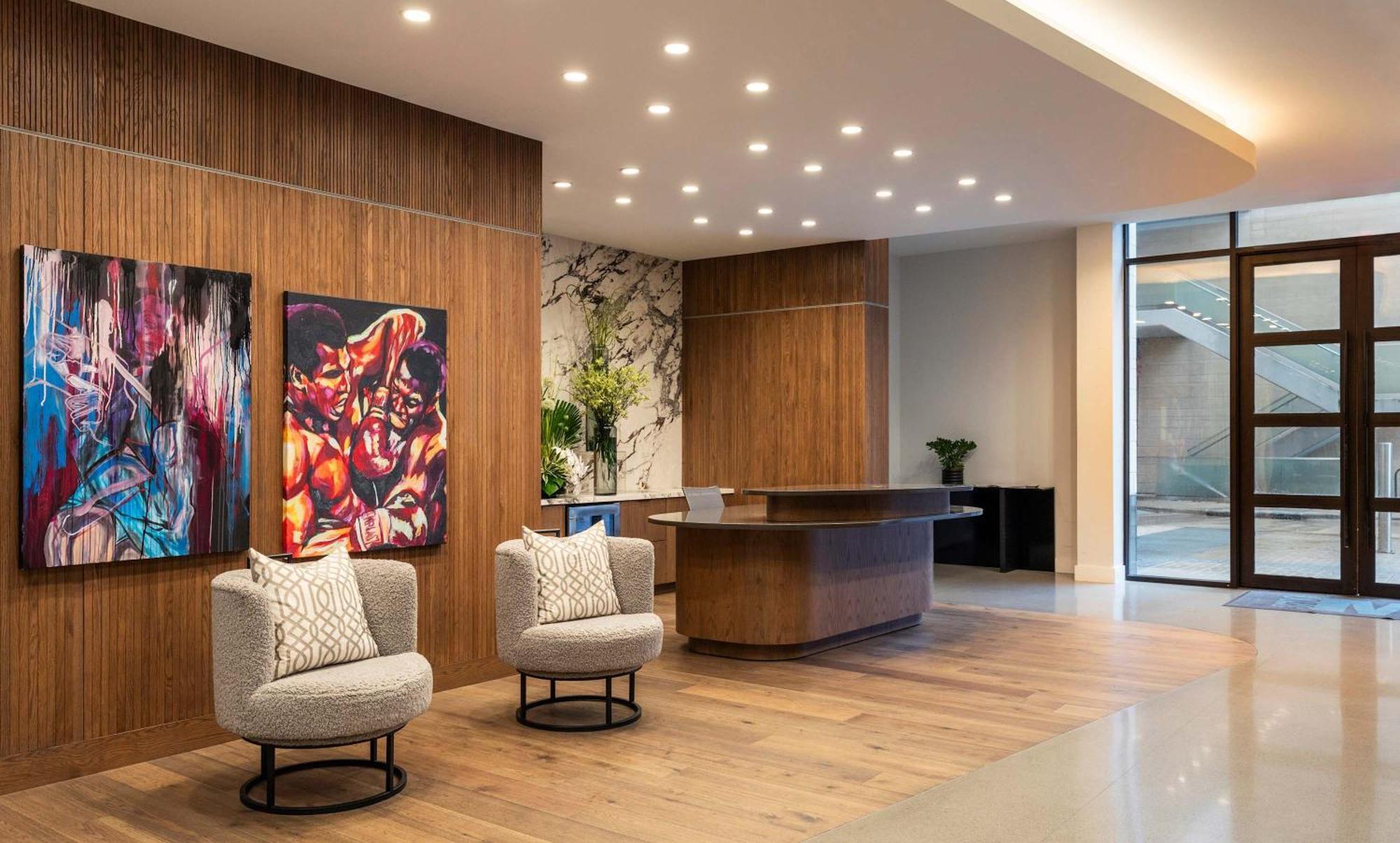 Apartment Breathtaking High-rise On Mckinney Ave *