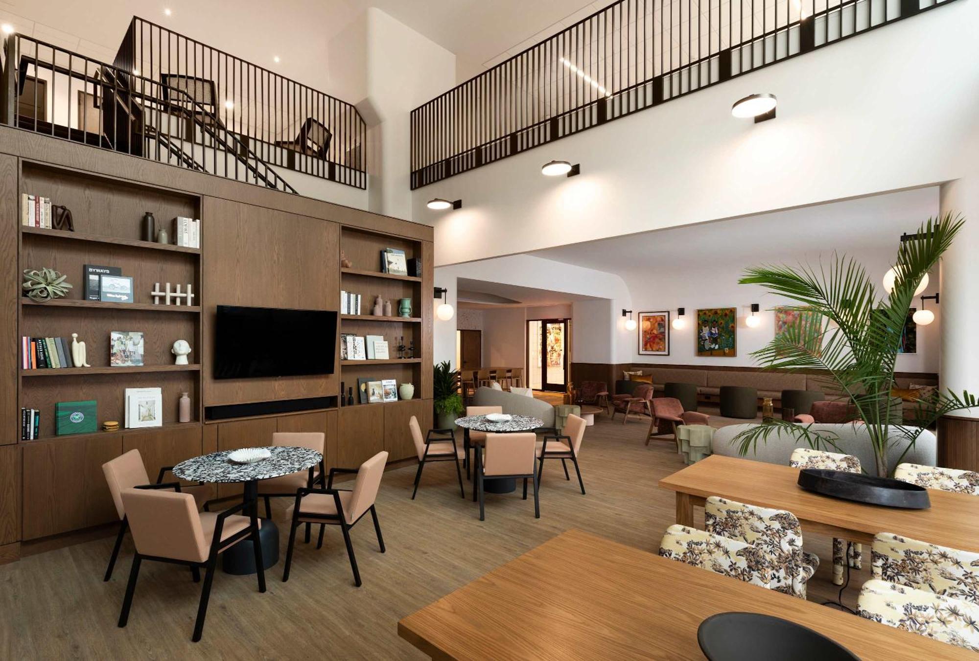 Breathtaking High-rise On Mckinney Ave